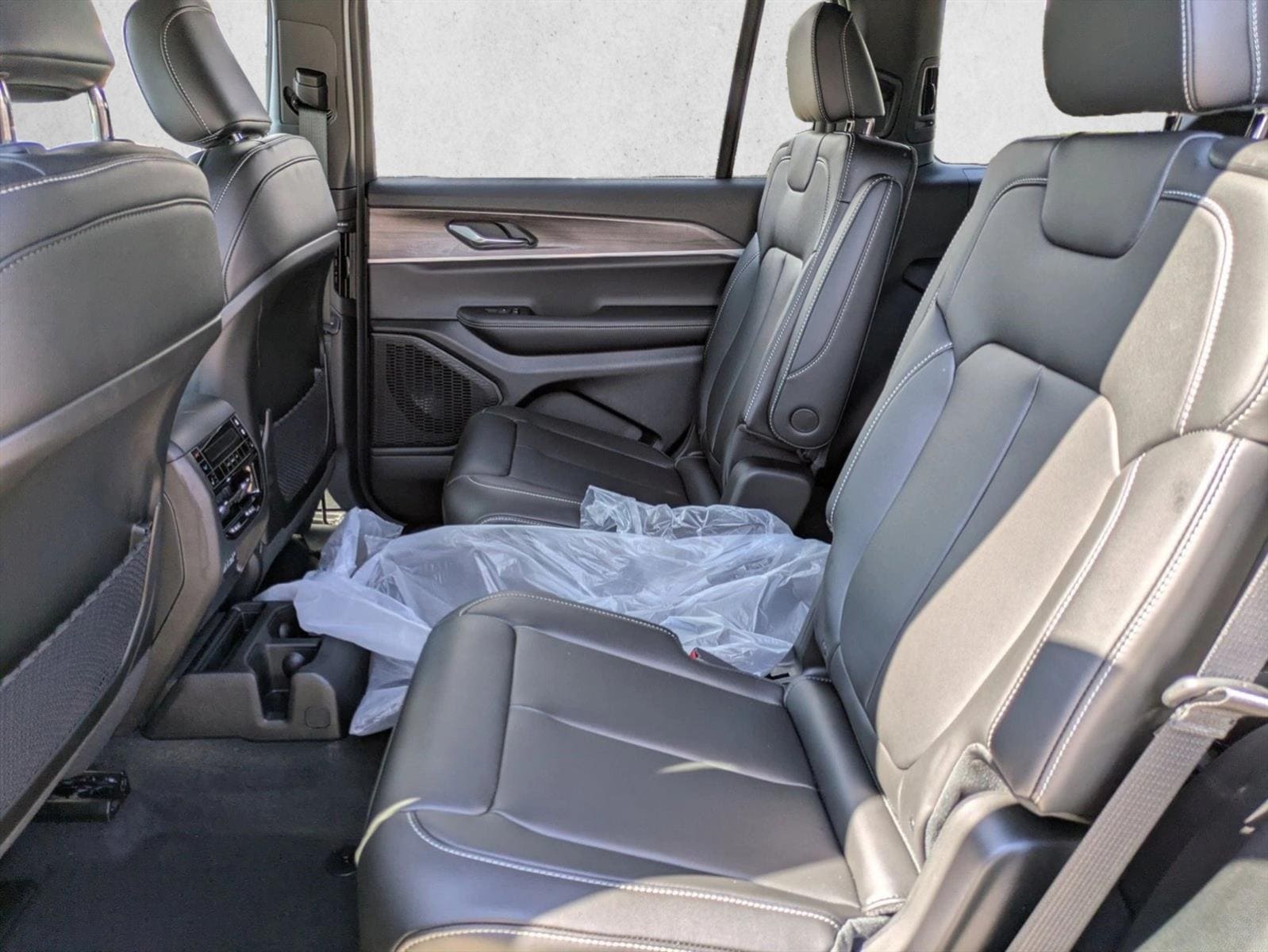 2025 Jeep Grand Cherokee L Limited - Photo 16