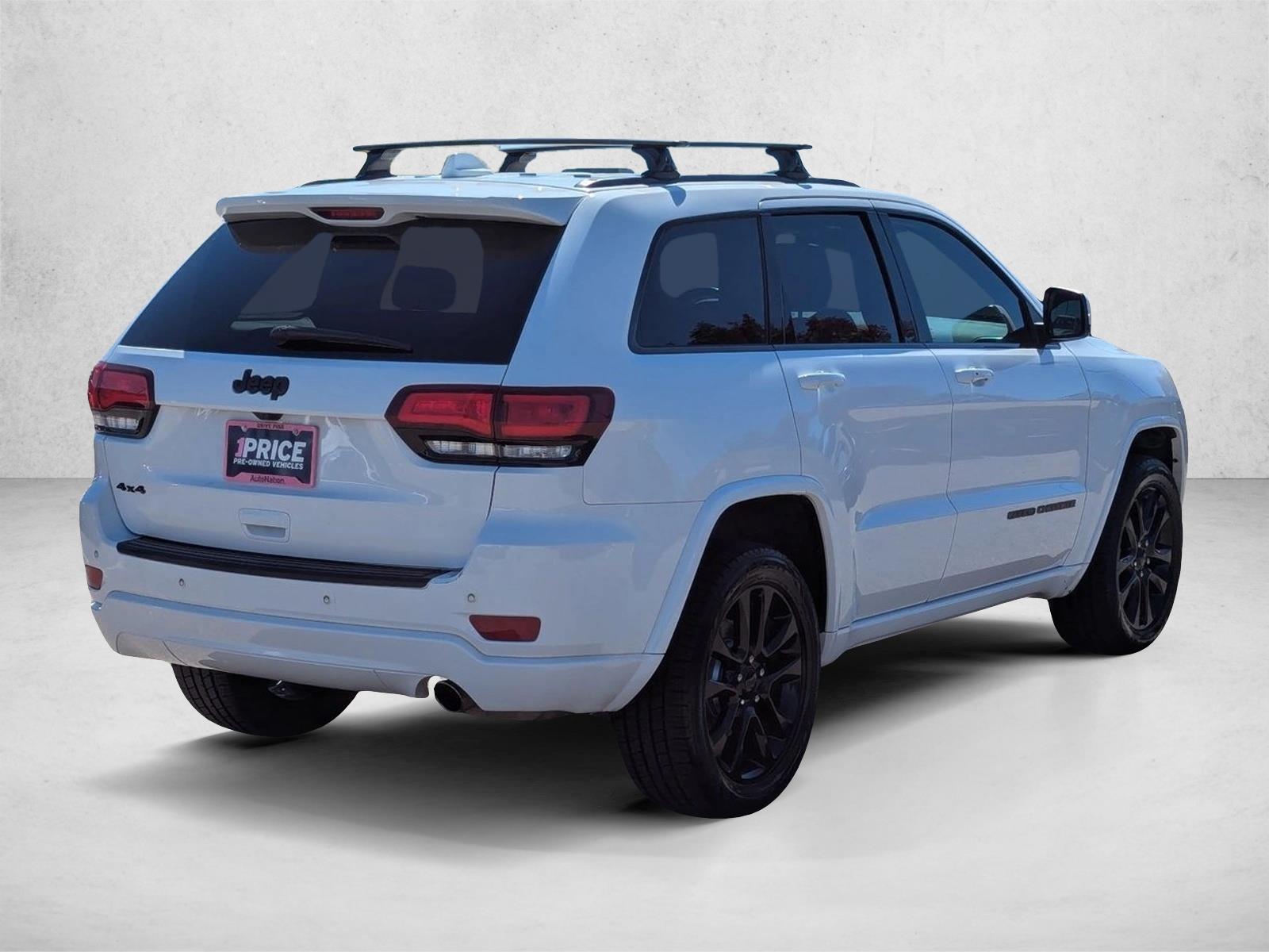 2021 Jeep Grand Cherokee Laredo X photo 4