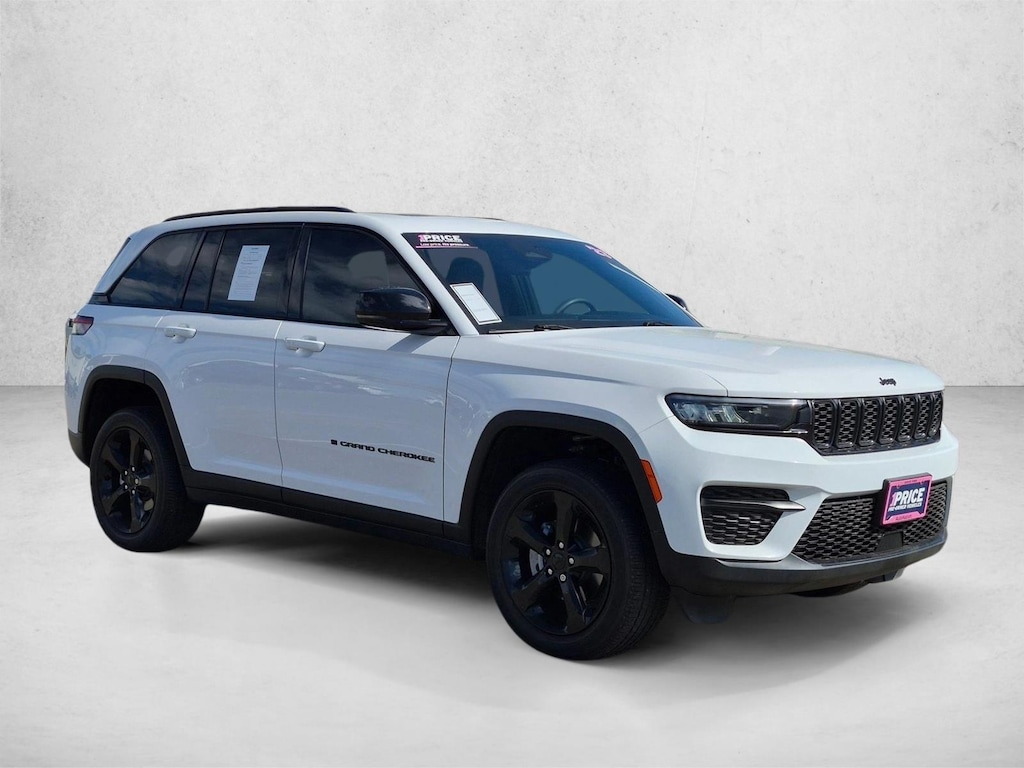 Used 2023 Jeep Grand Cherokee Altitude Sport Utility