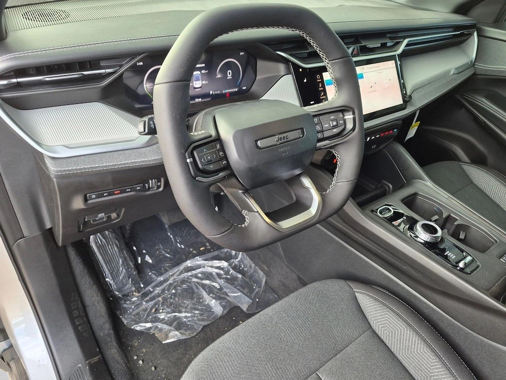 New 2026 Jeep Cherokee Laredo SUV