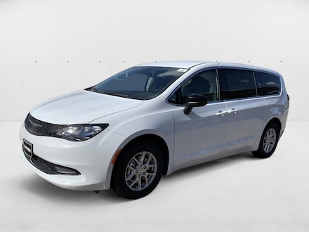 2024 Chrysler Voyager LX Van Passenger Van