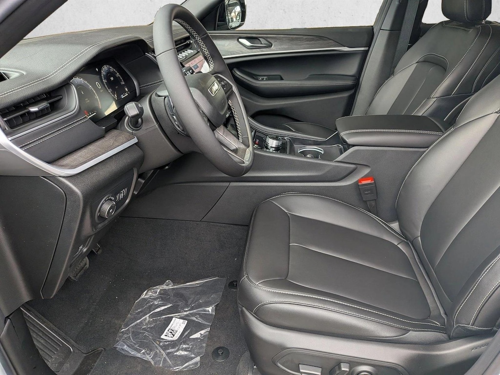 New 2025 Jeep Grand Cherokee Limited SUV