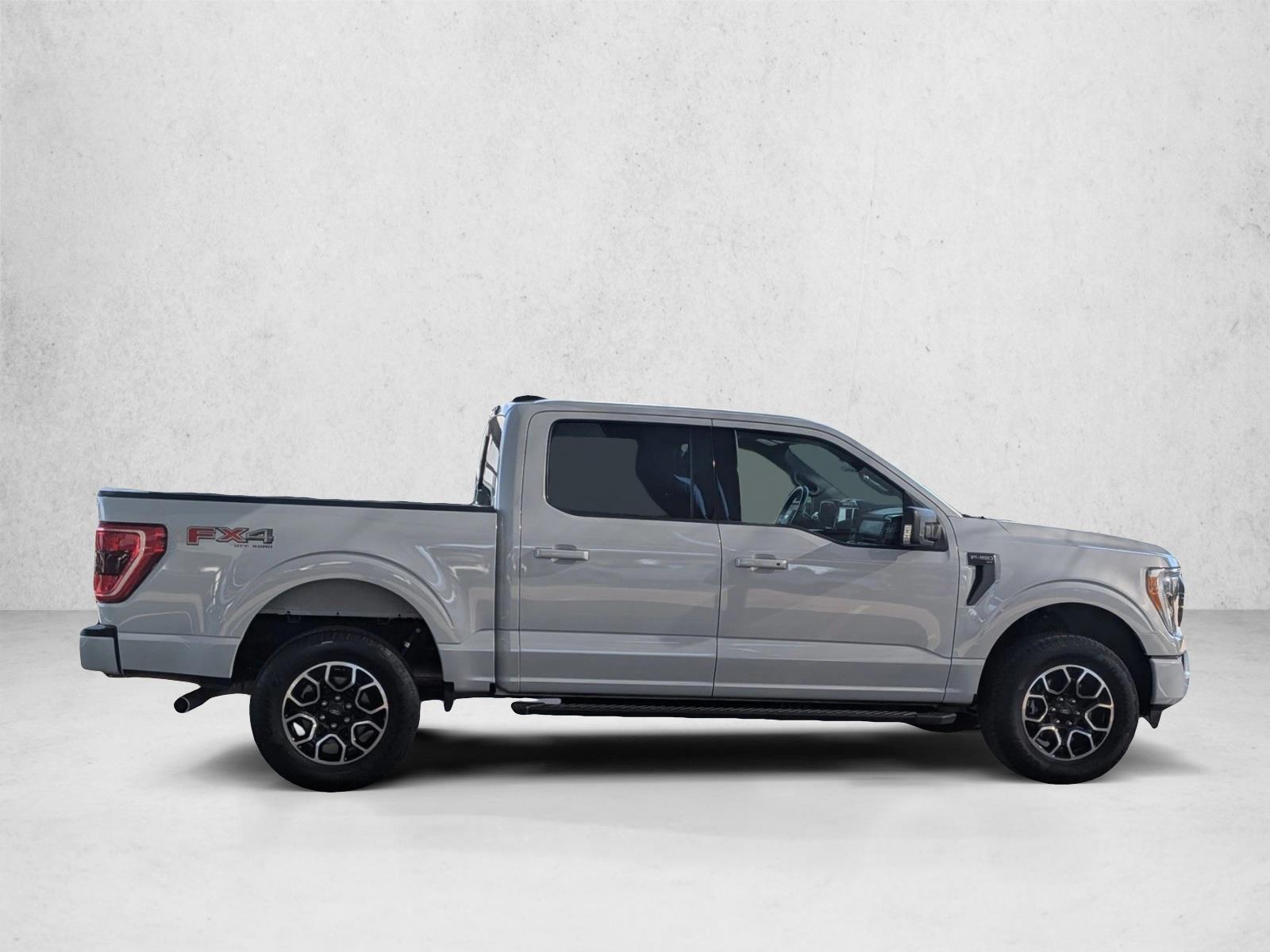 2022 Ford F-150 XLT photo 3