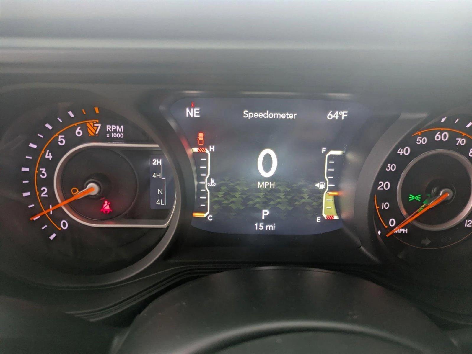 2025 Jeep Wrangler Sahara photo 4