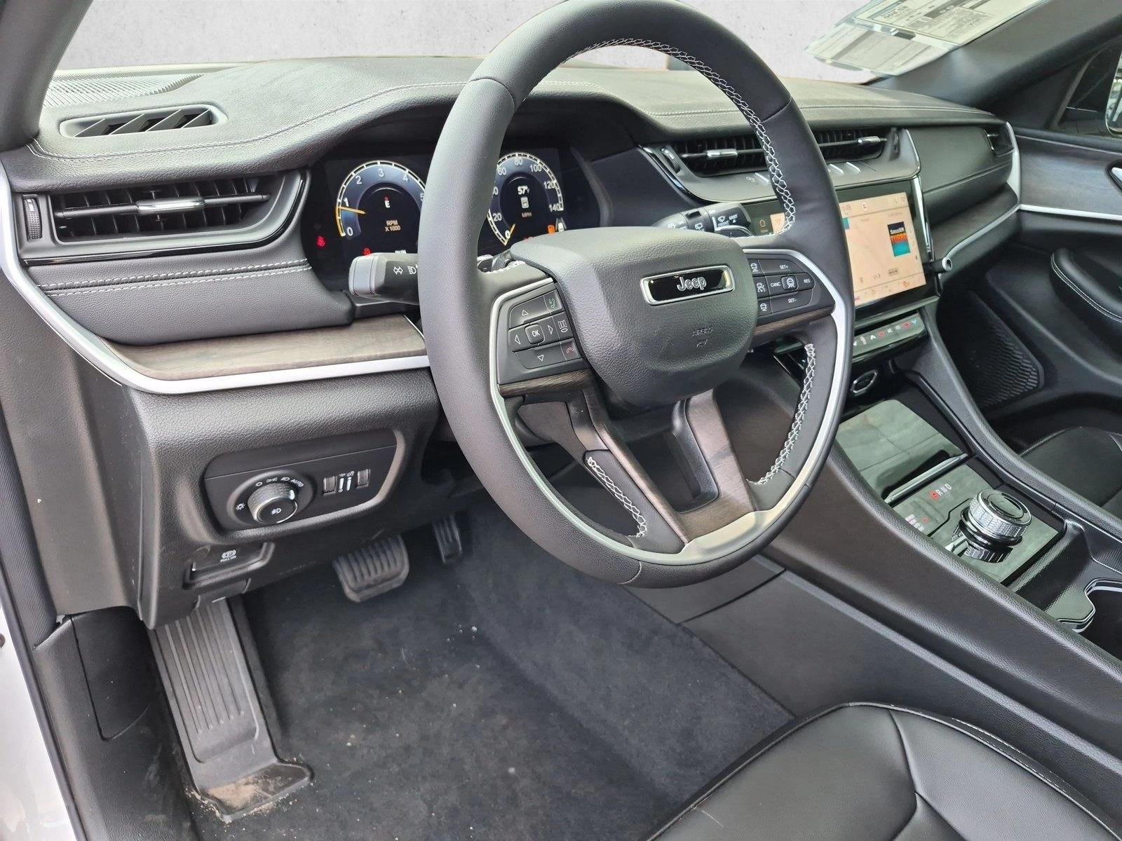 New 2027 Jeep Grand Cherokee Limited SUV