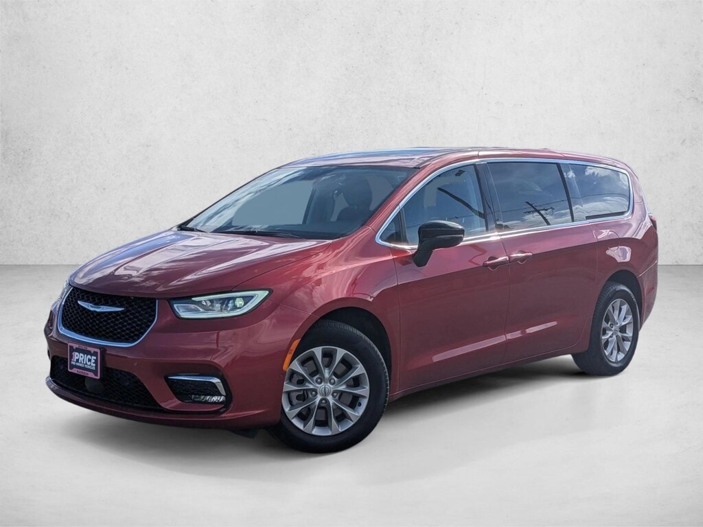 Used 2024 Chrysler Pacifica Touring L Mini-van Passenger