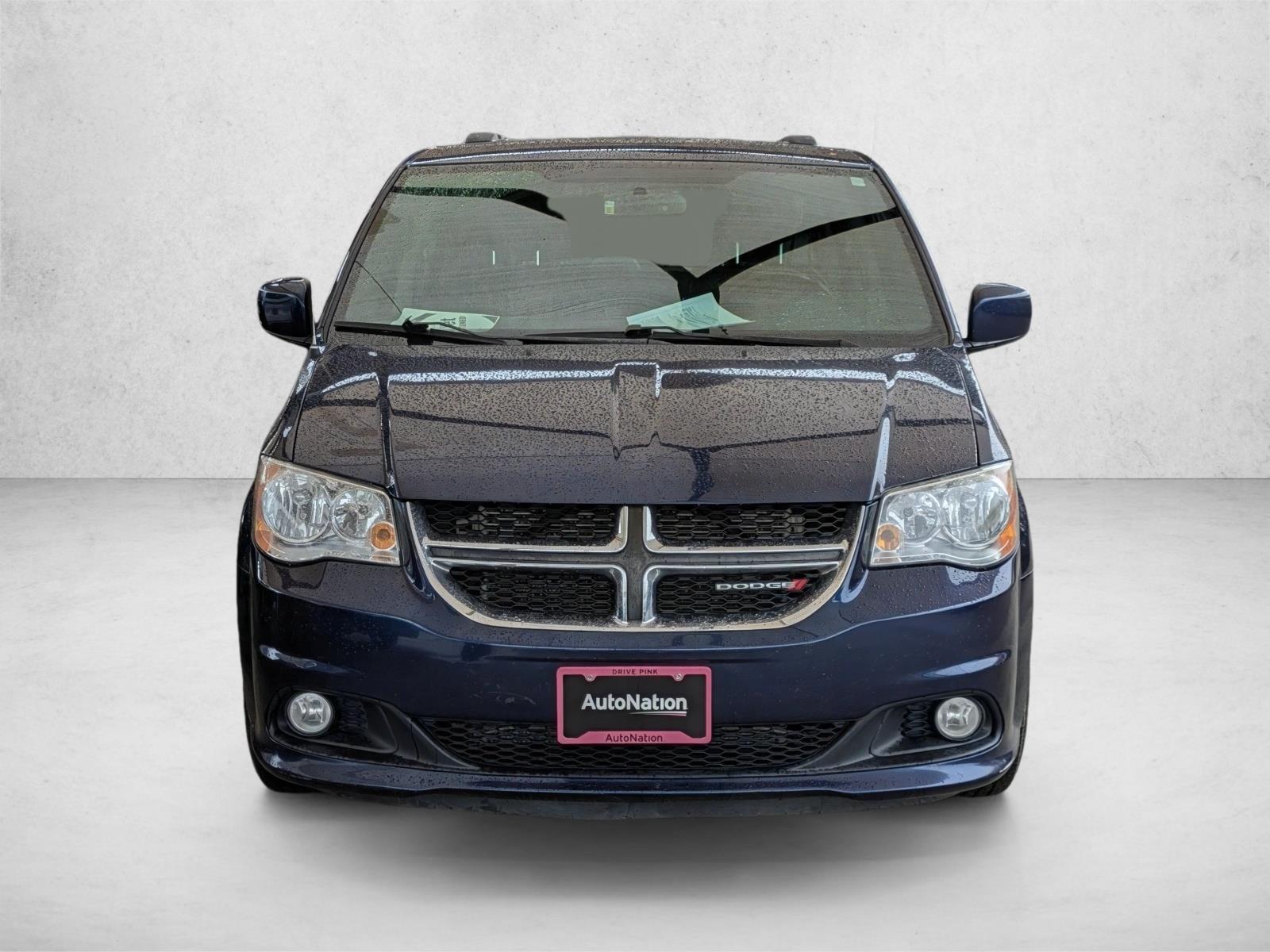 2017 Dodge Grand Caravan SXT photo 2