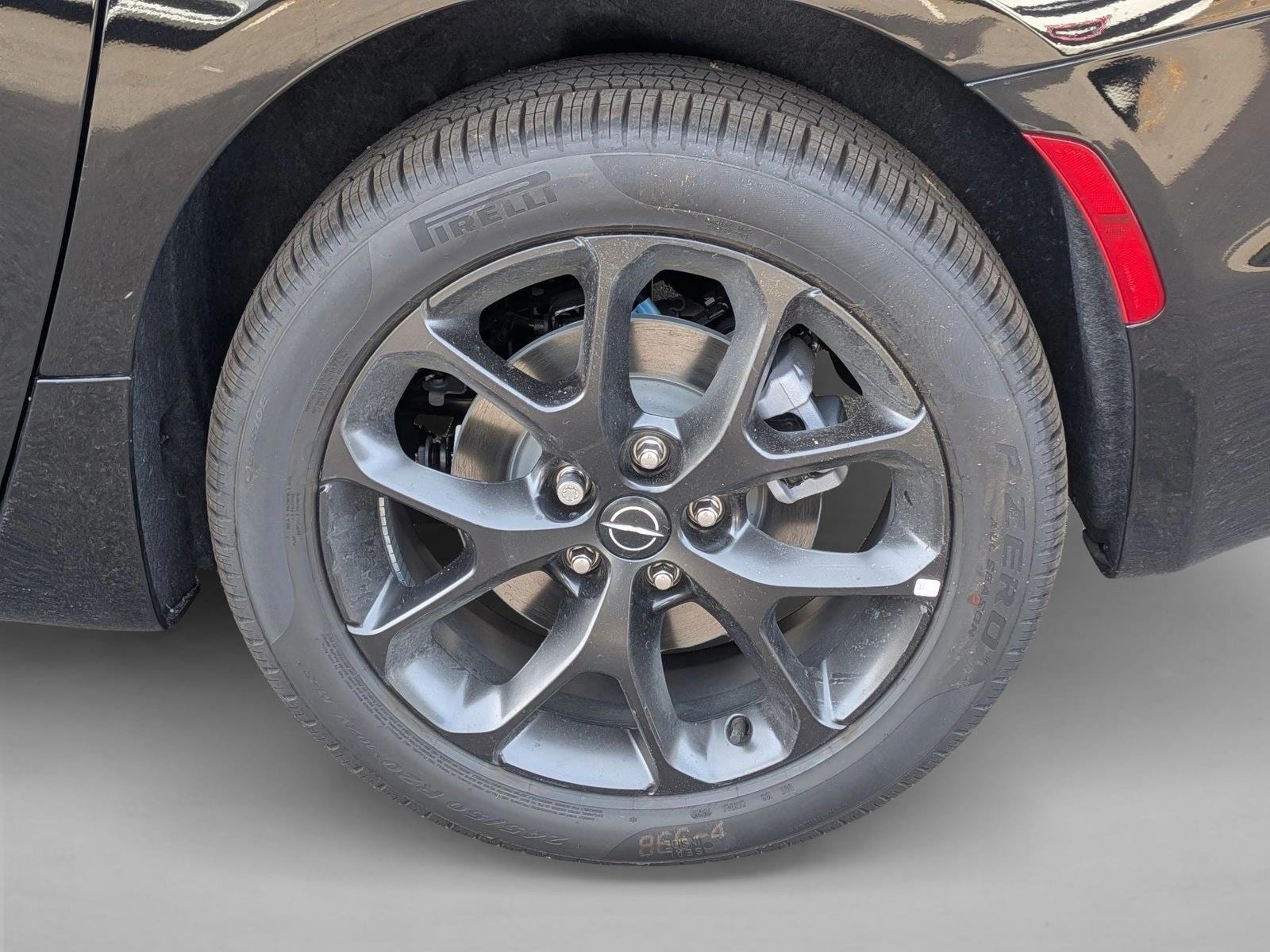 2026 Chrysler Pacifica Limited - Photo 10