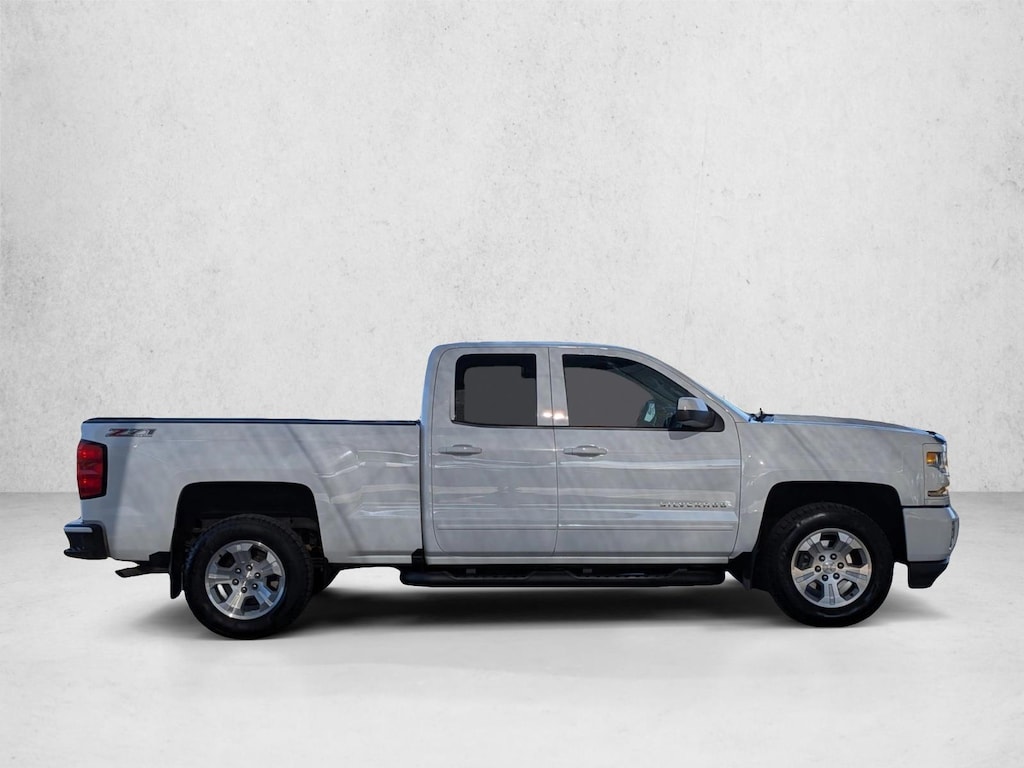 Used 2017 Chevrolet Silverado 1500 LT Extended Cab Pickup