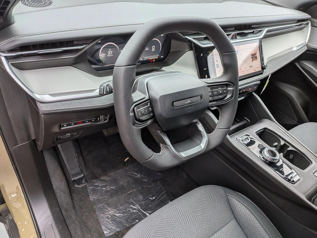 New 2026 Jeep Cherokee Laredo SUV