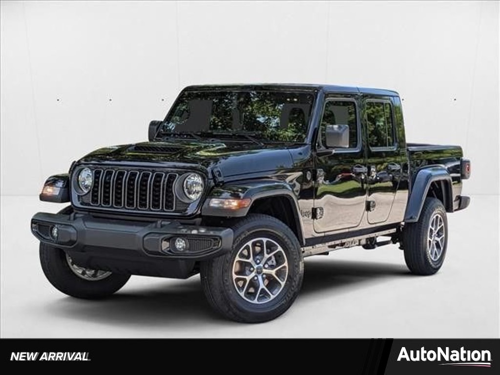 New 2025 Jeep Gladiator Sport S Truck Crew Cab