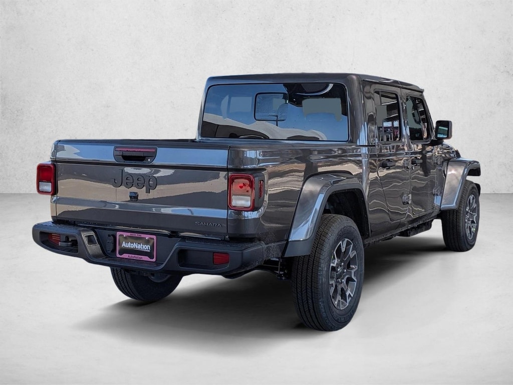 New 2026 Jeep Gladiator Sahara Truck Crew Cab