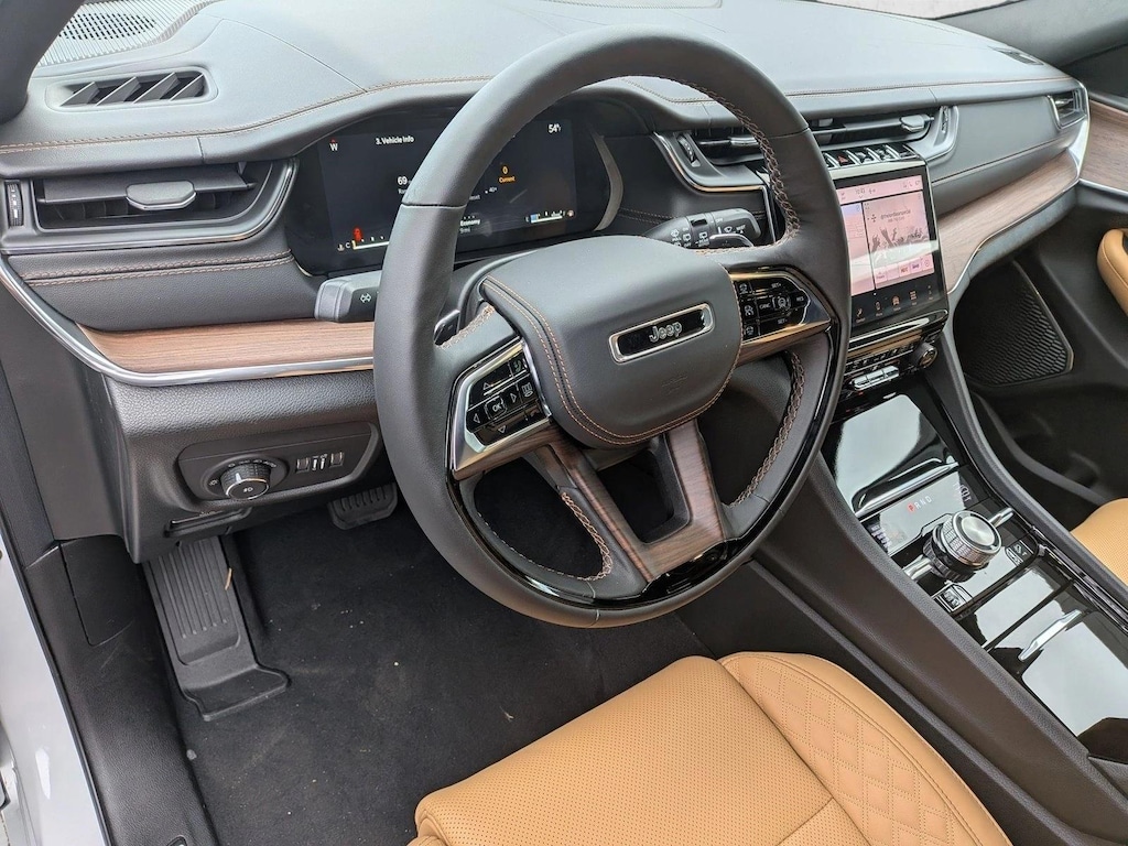 New 2025 Jeep Grand Cherokee Summit SUV