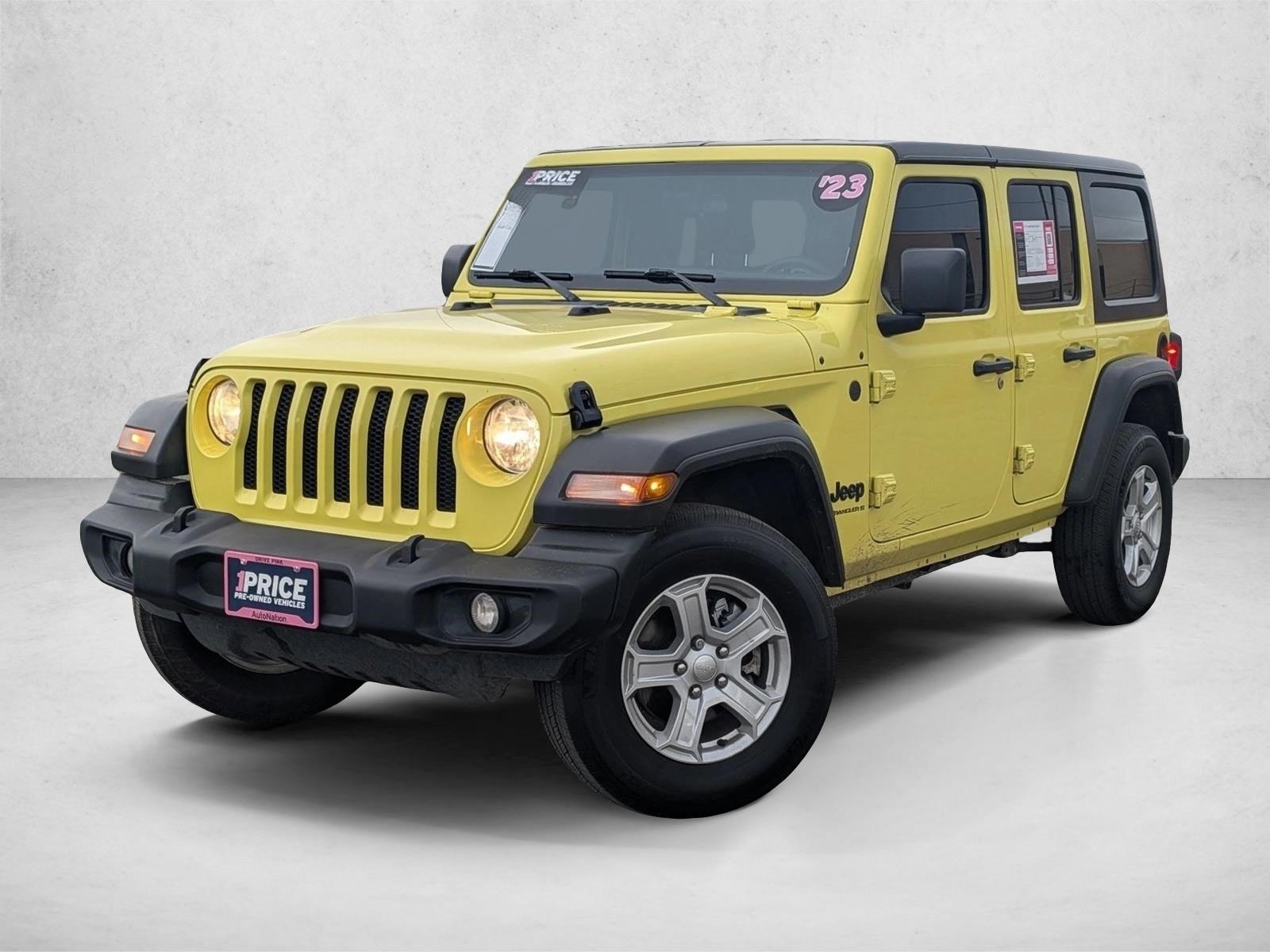 2023 Jeep Wrangler 4-Door Sport S's photo