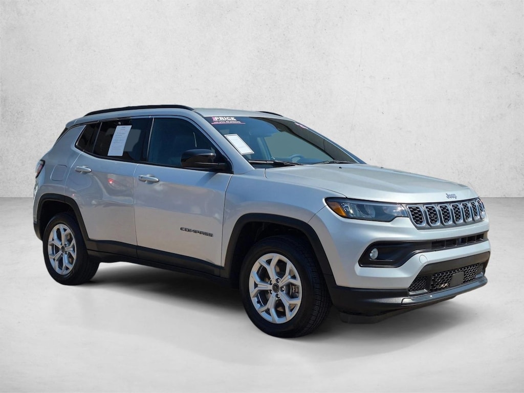 Used 2025 Jeep Compass Latitude Sport Utility
