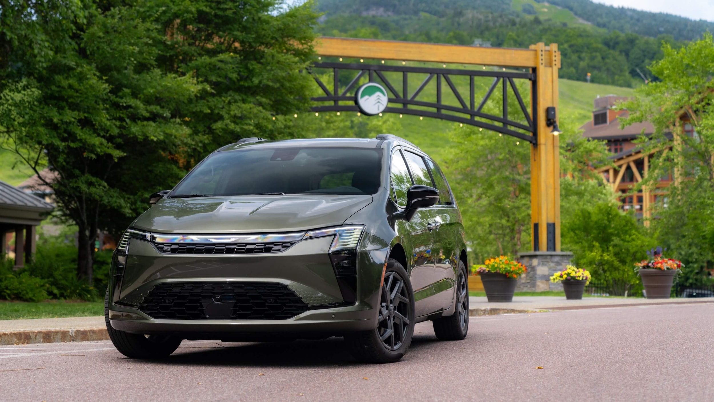 Chrysler Pacifica in Olive Green