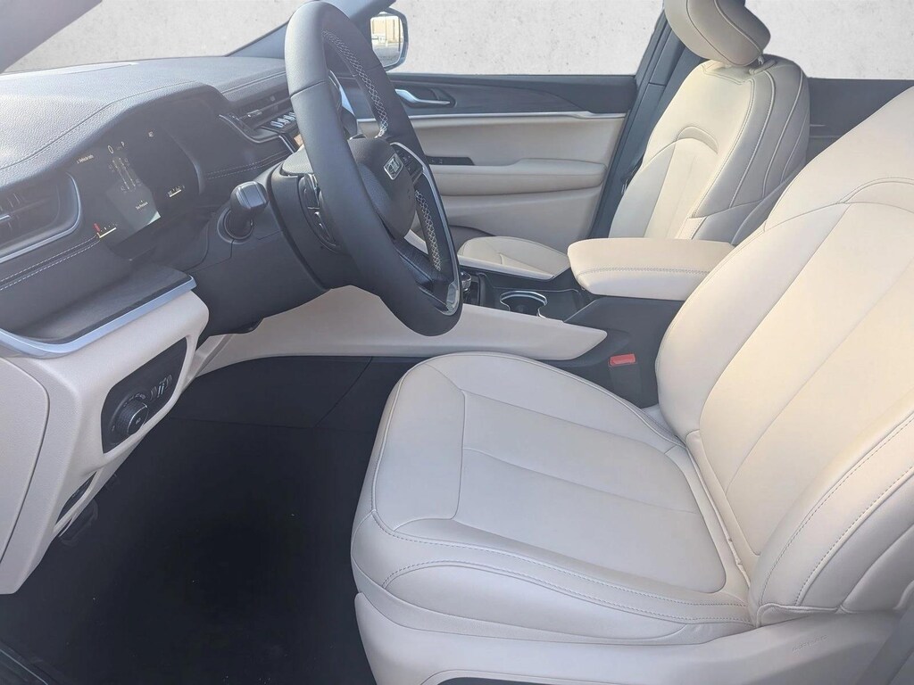 New 2025 Jeep Grand Cherokee Limited SUV