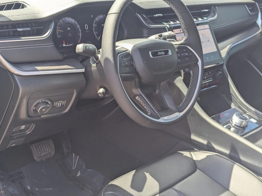 New 2025 Jeep Grand Cherokee Limited SUV