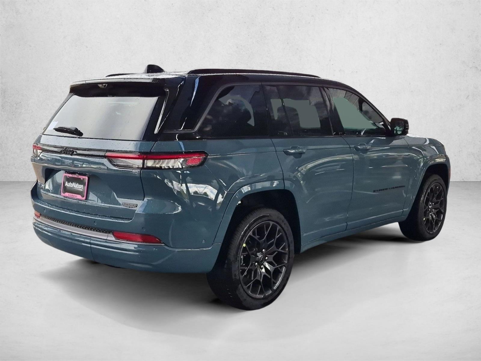 New 2027 Jeep Grand Cherokee 2 Row Summit SUV
