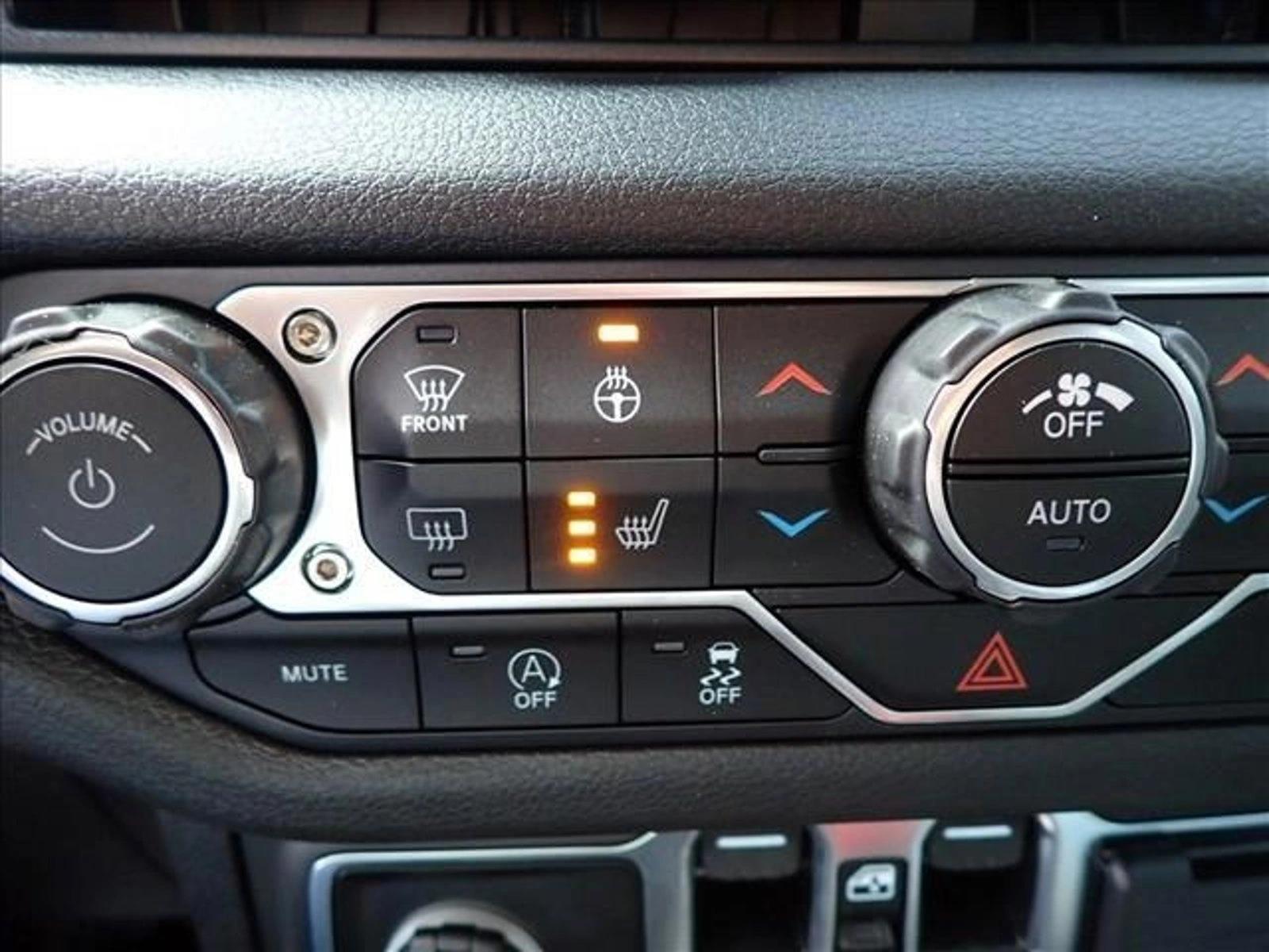 2025 Jeep Wrangler 4-Door Willys - Photo 17
