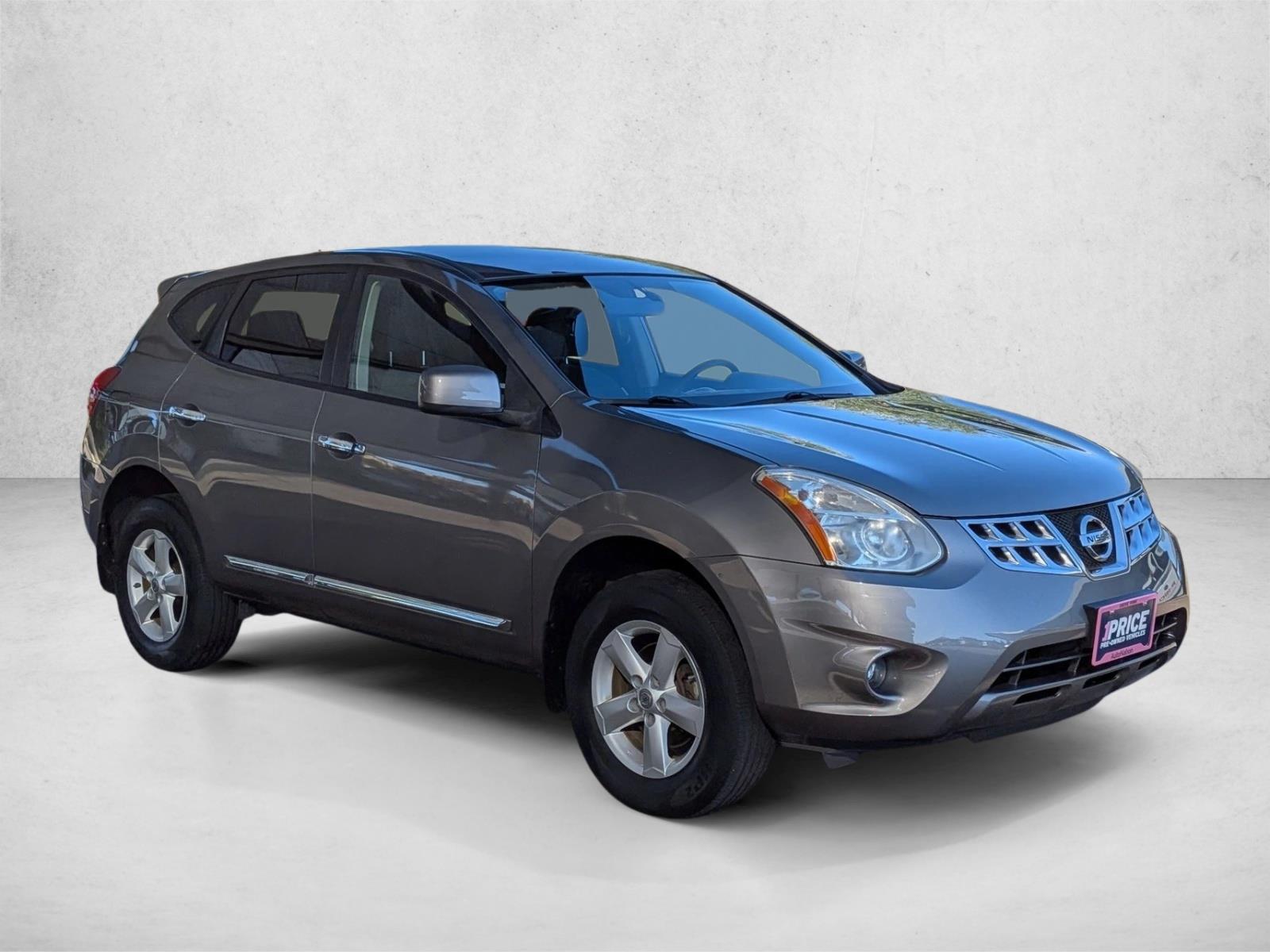 2013 Nissan Rogue photo 3