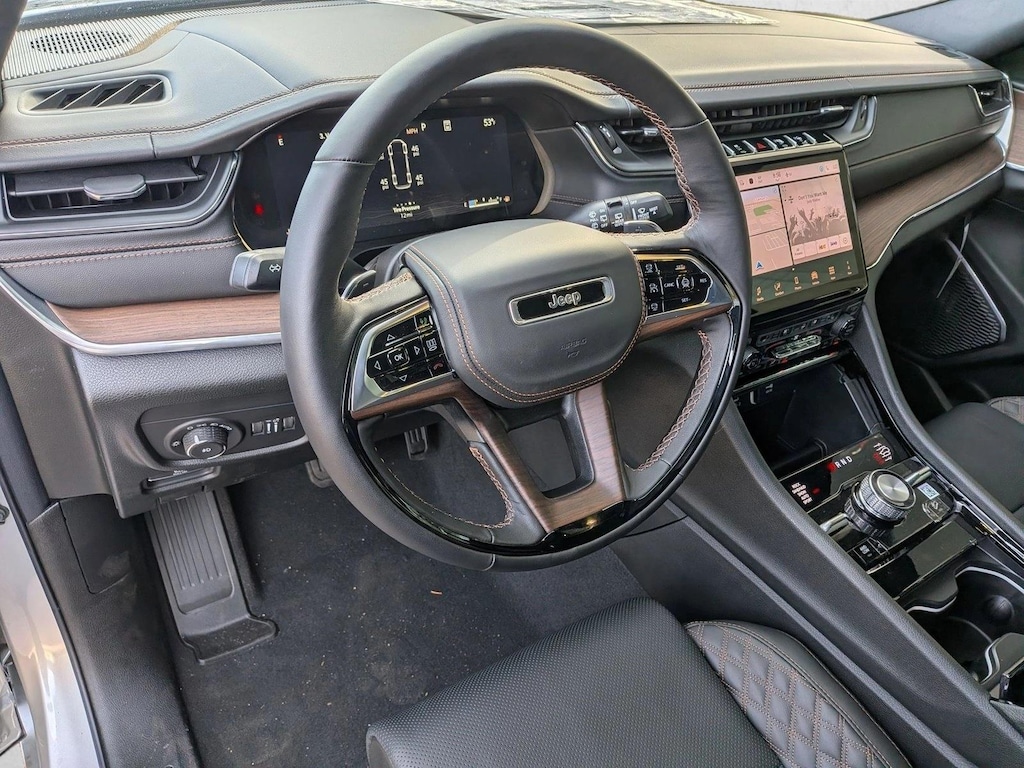 New 2025 Jeep Grand Cherokee Summit SUV