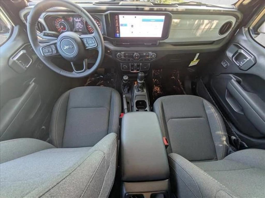 New 2025 Jeep Gladiator Sport S Truck Crew Cab