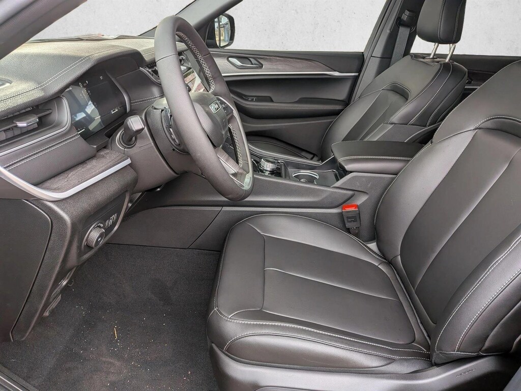 New 2025 Jeep Grand Cherokee Limited SUV