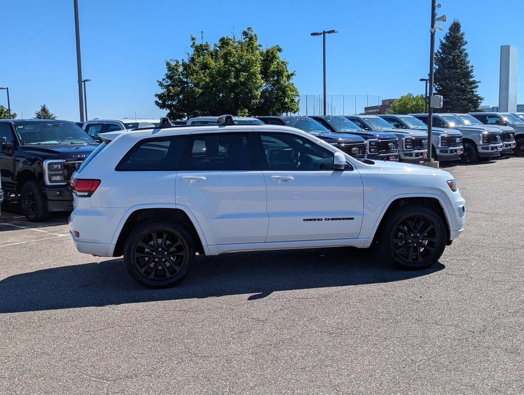 Used 2021 Jeep Grand Cherokee Laredo X Sport Utility