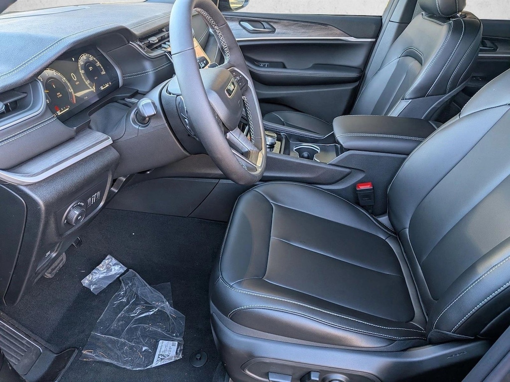 New 2025 Jeep Grand Cherokee Limited SUV