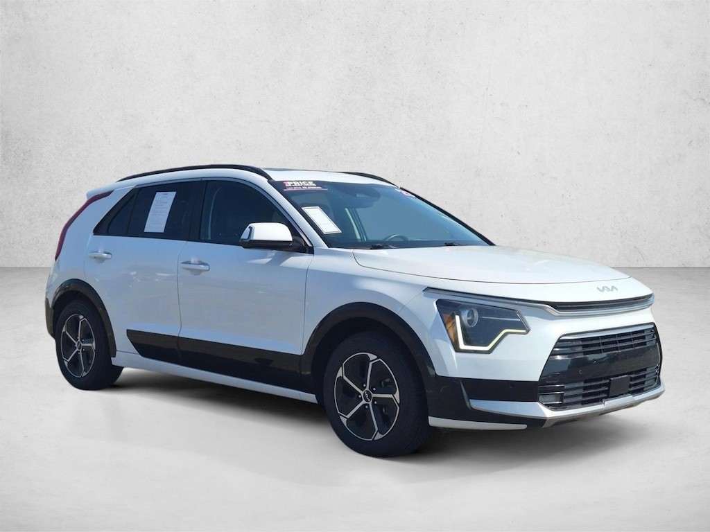 Used 2023 Kia Niro SX Sport Utility