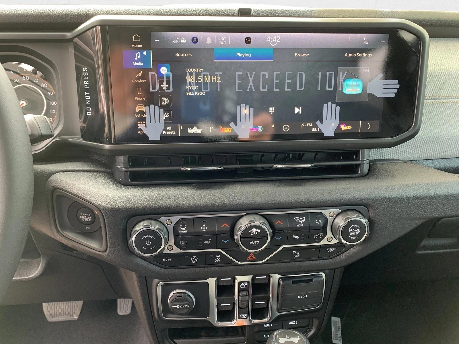 2025 Jeep Wrangler 4-Door Sport S - Photo 15
