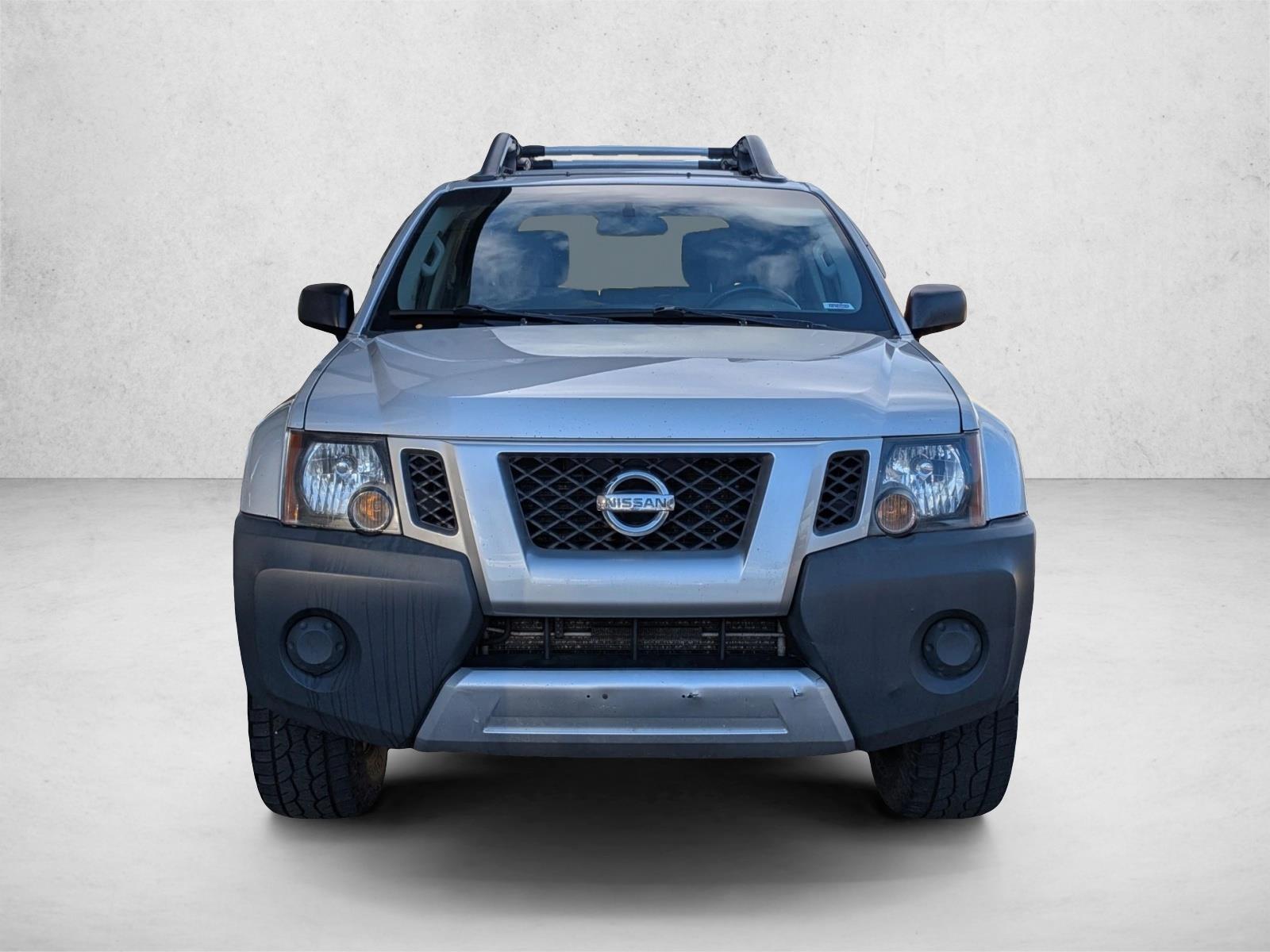 2015 Nissan Xterra X photo 2