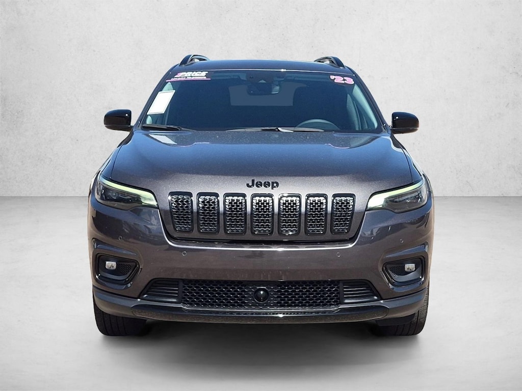 Used 2023 Jeep Cherokee Altitude Lux Sport Utility