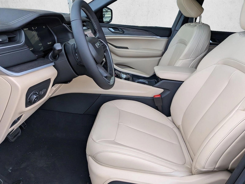 New 2025 Jeep Grand Cherokee Limited SUV