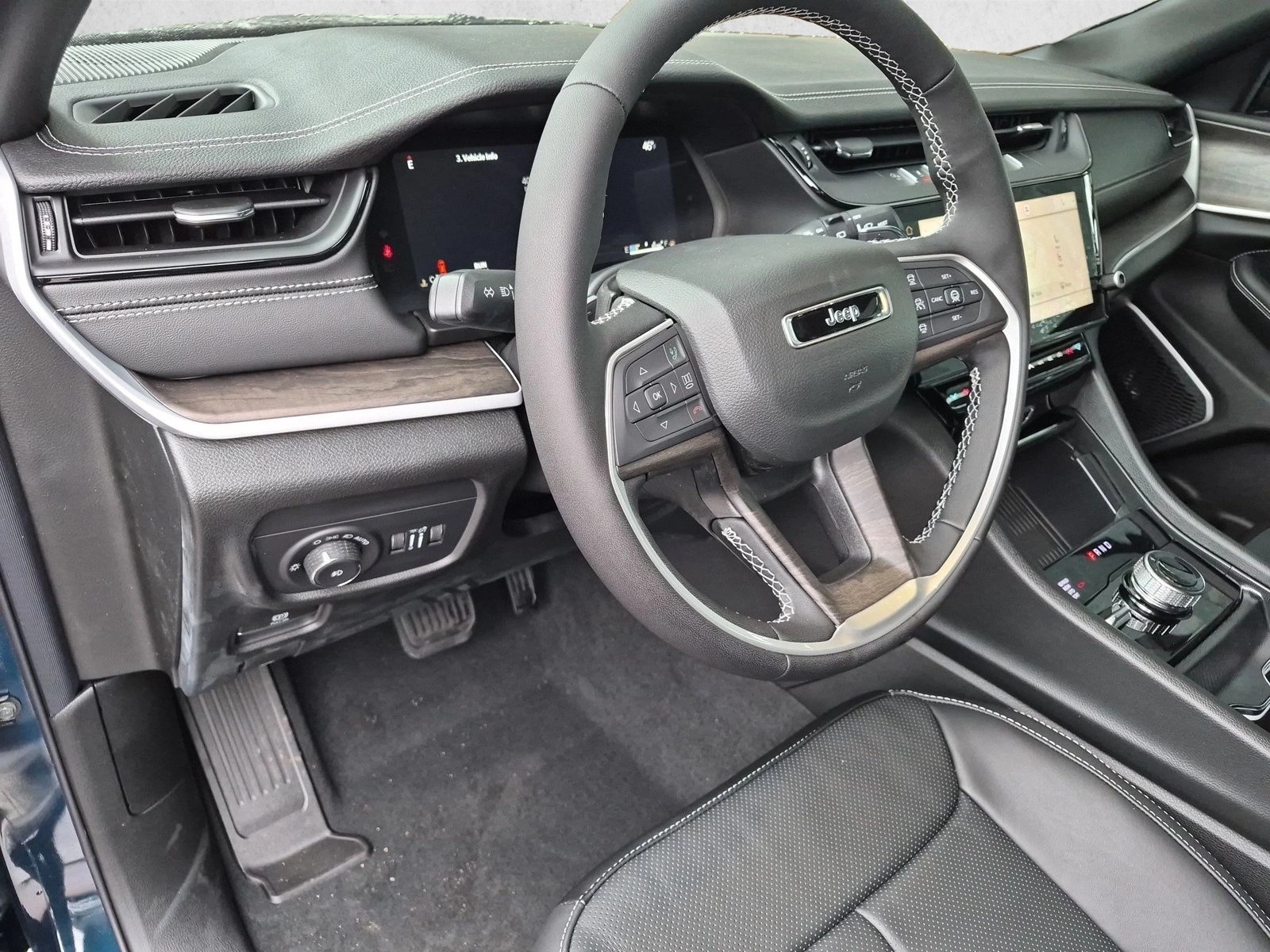New 2027 Jeep Grand Cherokee 2 Row Limited Reserve SUV