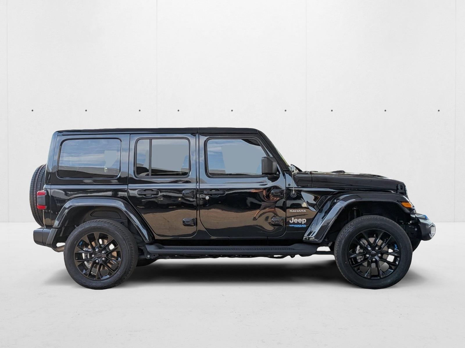 2022 Jeep Wrangler 4xe Unlimited Sahara Sport photo 4