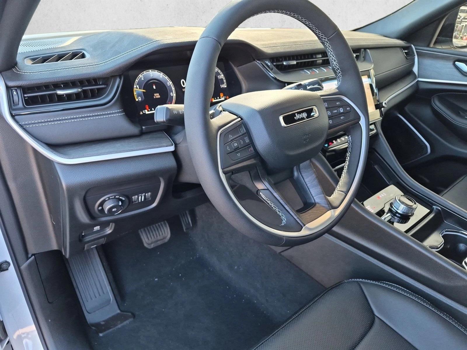 New 2027 Jeep Grand Cherokee 2 Row Limited Reserve SUV