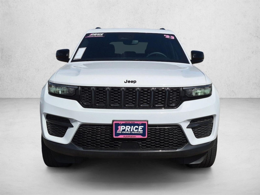 Used 2023 Jeep Grand Cherokee Altitude Sport Utility