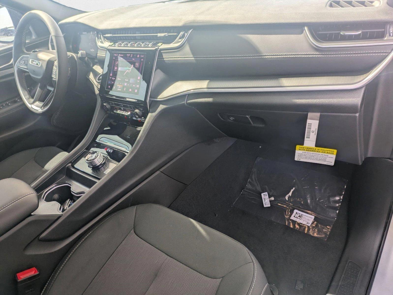 2025 Jeep Grand Cherokee L Laredo - Photo 19