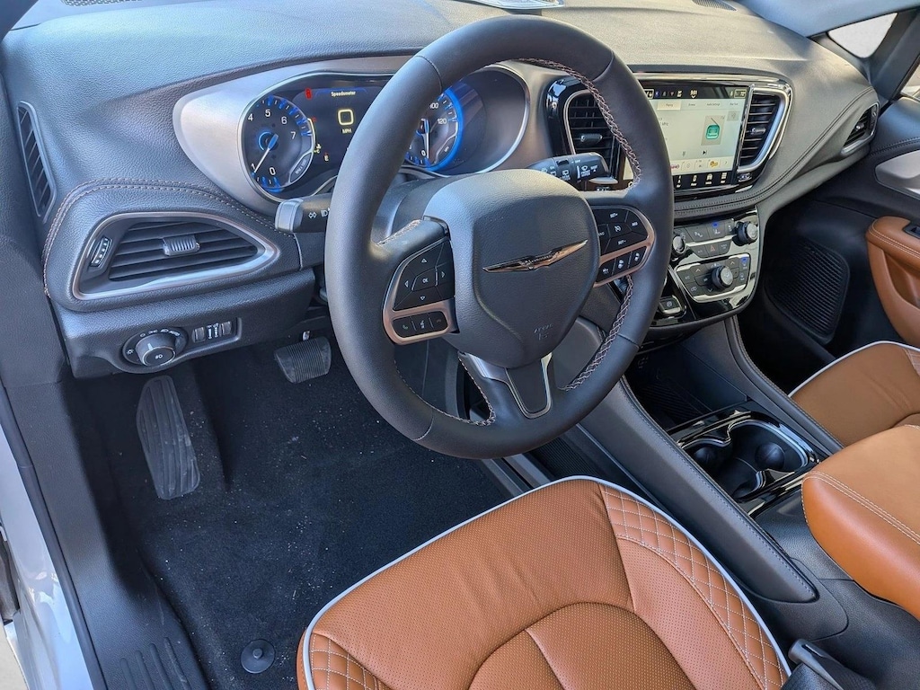 New 2026 Chrysler Pacifica Pinnacle Van Passenger Van