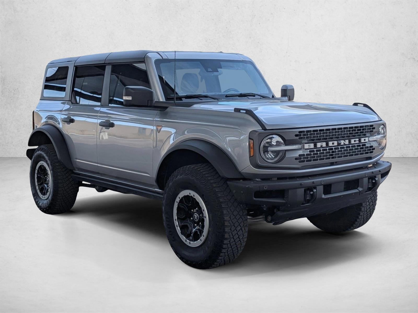 2023 Ford Bronco Badlands photo 3