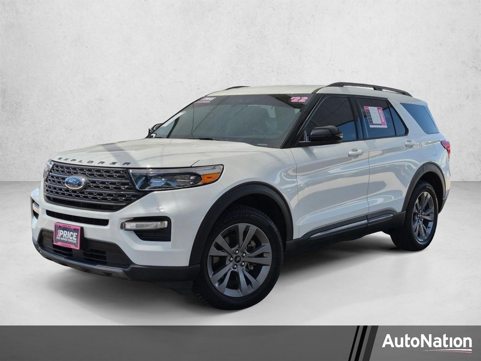 2022 Ford Explorer XLT 4WD's photo