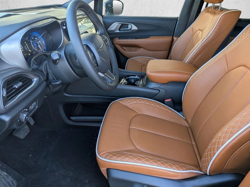 New 2026 Chrysler Pacifica Pinnacle Van Passenger Van