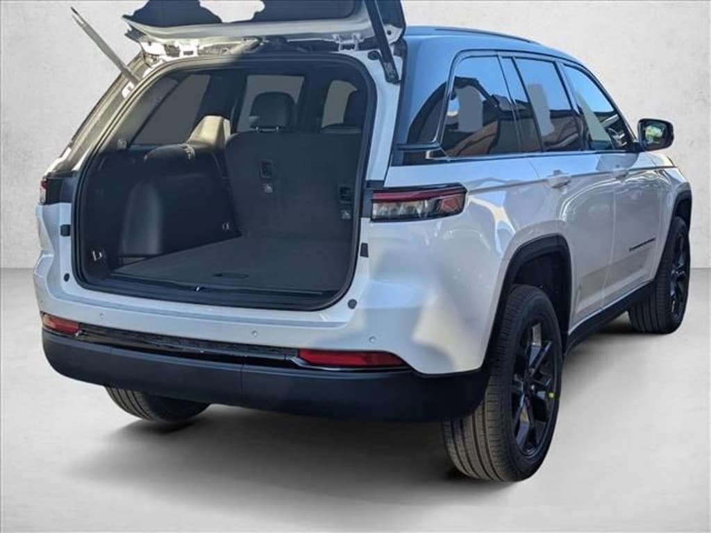 New 2025 Jeep Grand Cherokee Limited SUV