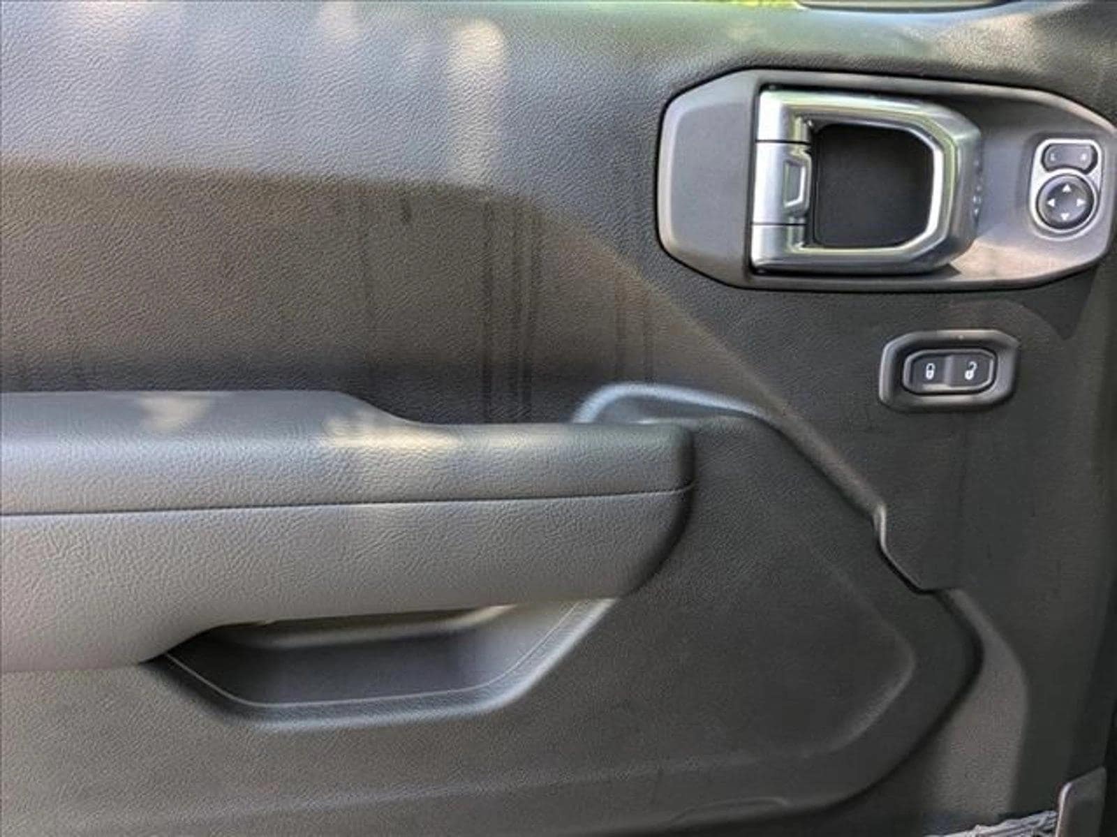 2025 Jeep Gladiator Sport S - Photo 16