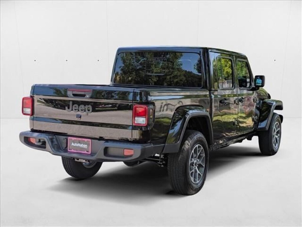 New 2025 Jeep Gladiator Sport S Truck Crew Cab