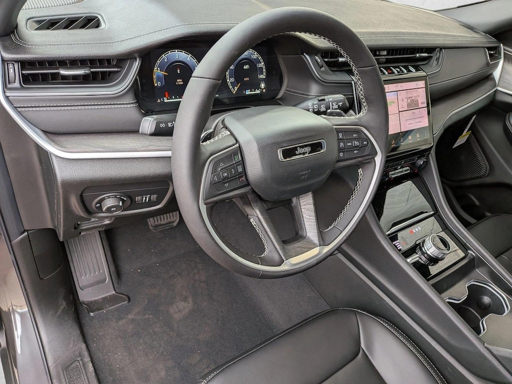 New 2025 Jeep Grand Cherokee Limited SUV