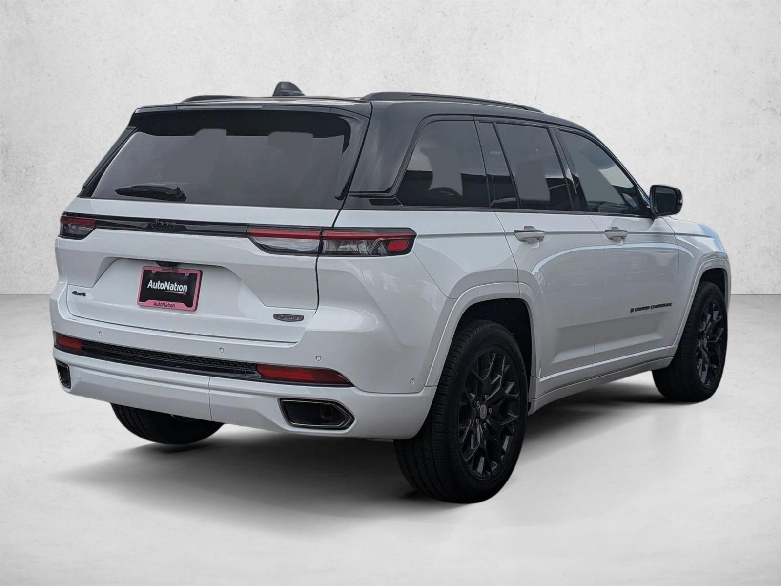 2025 Jeep Grand Cherokee Summit Reserve photo 2