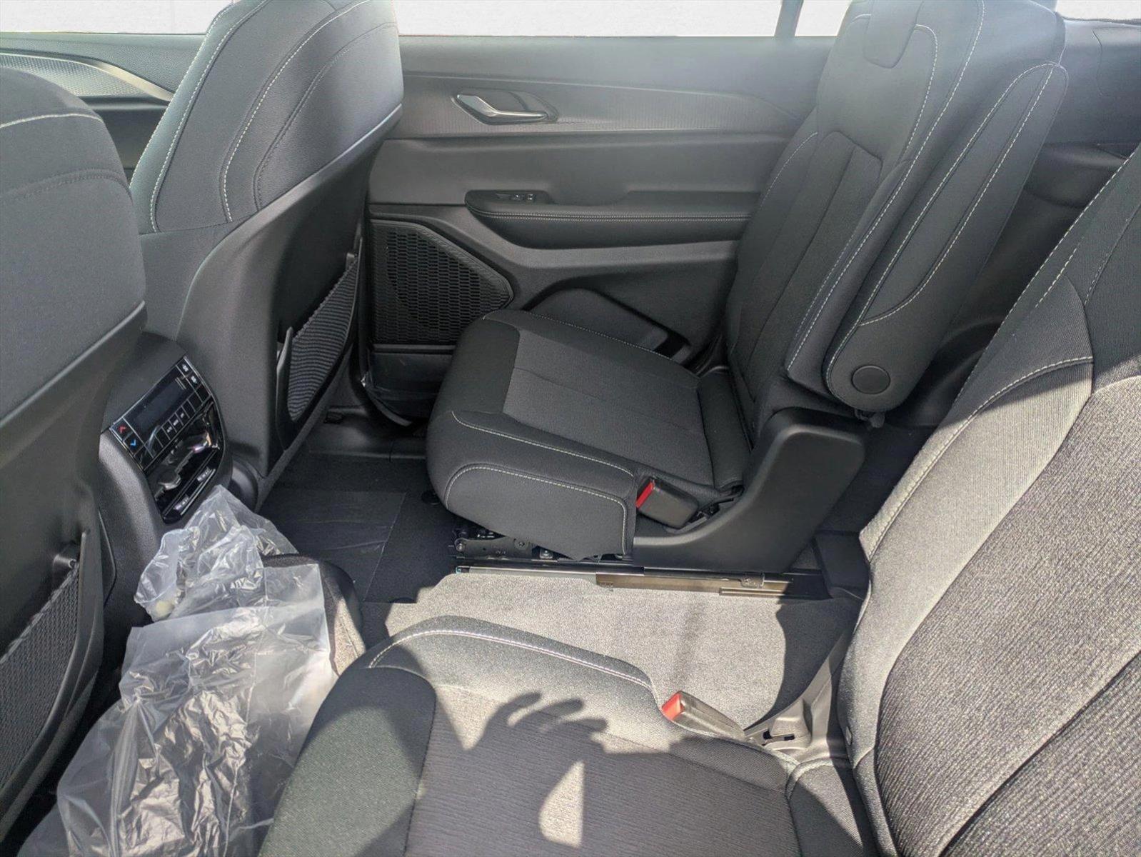 2025 Jeep Grand Cherokee L Laredo - Photo 9